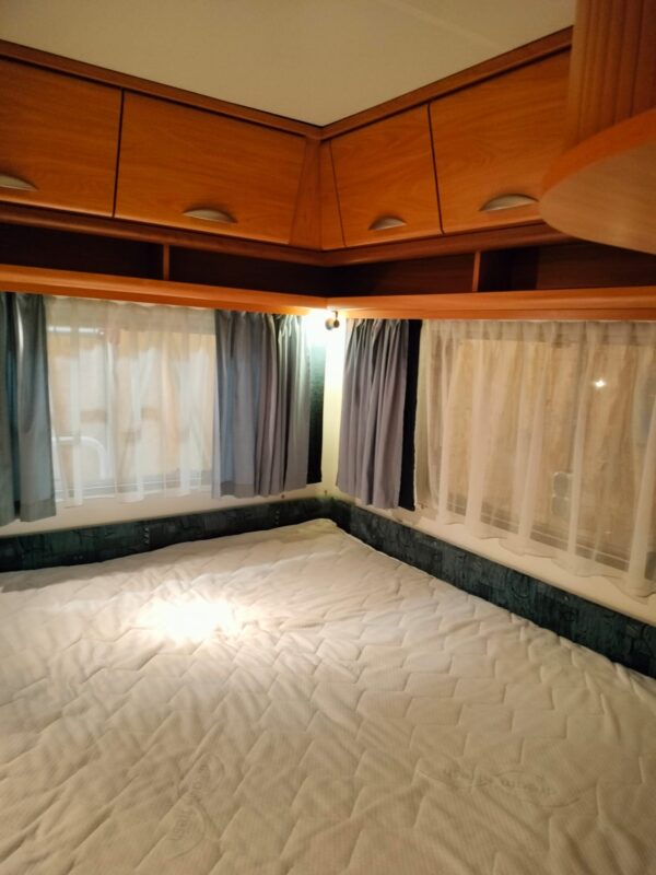 Chateau 450 Calista Chalet bouwjaar 2004 met voortent en luifel - Afbeelding 14
