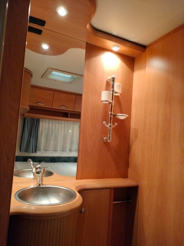 Chateau 450 Calista Chalet bouwjaar 2004 met voortent en luifel - Afbeelding 18