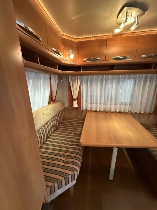 Caravan Hobby 410 SE Excellent bouwjaar 2009 met mover en voortent - Afbeelding 18