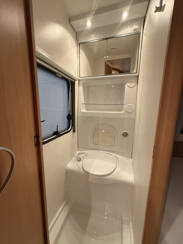 Caravan Beyerland Vitesse 450 TF bouwjaar 2008 met mover - Afbeelding 12