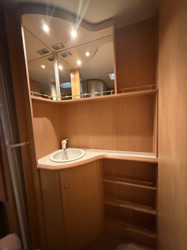 Caravan Beyerland Vitesse 450 TF bouwjaar 2008 met mover - Afbeelding 13