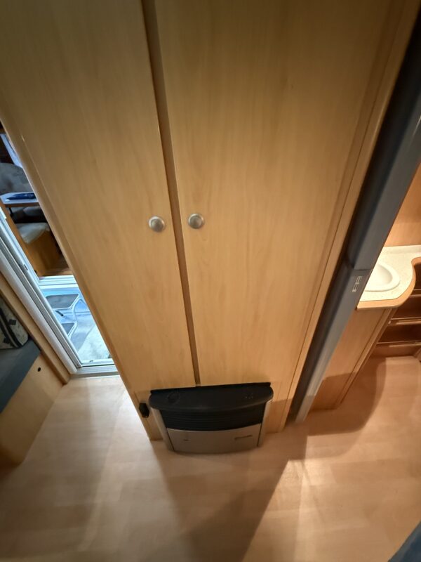 Beyerland Quartz 460 TF bouwjaar 2005 met mover en luifel (met zijwanden) - Afbeelding 20
