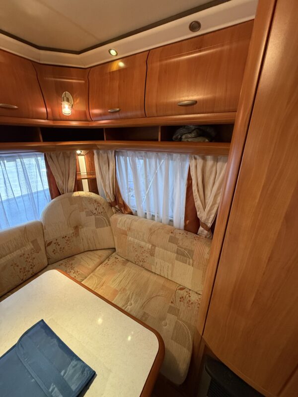 Caravan Hobby 450 UF Excellent (luxe uitvoering) bouwjaar 2008 voortent en kleine luifel - Afbeelding 7