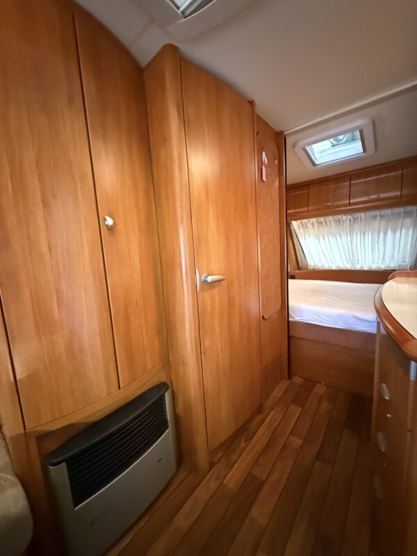 Caravan Hobby 450 UF Excellent (luxe uitvoering) bouwjaar 2008 voortent en kleine luifel - Afbeelding 11