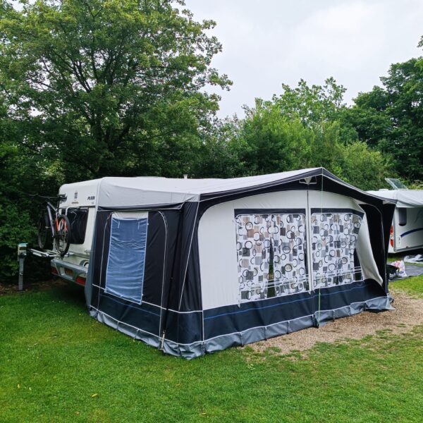 Caravan Fendt Platin 470 TFB (luxe uitvoering) bouwjaar 2007 voortent en luifel - Afbeelding 34