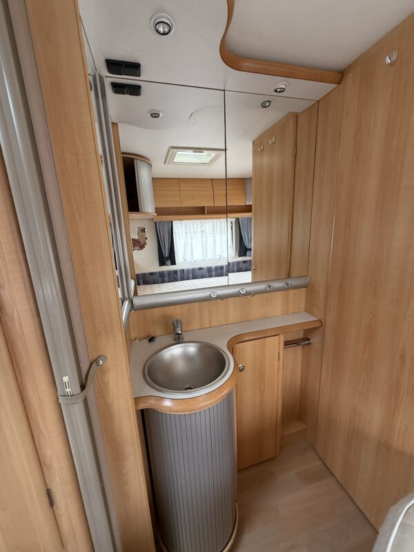 Caravan Homecar Racer 45 Spirit bouwjaar 2004 Mover, voortent en luifel - Afbeelding 21