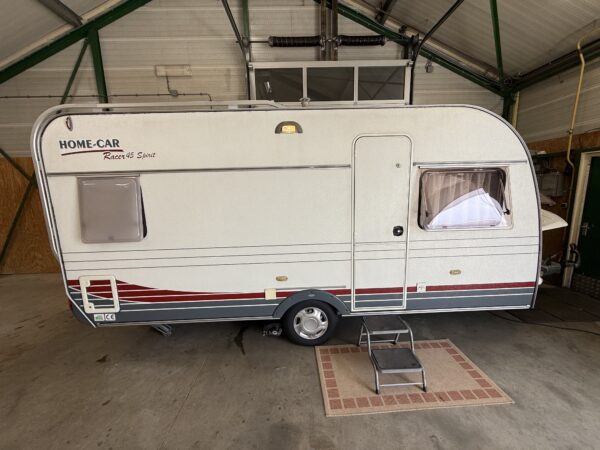 Caravan Homecar Racer 45 Spirit bouwjaar 2004 mover, voortent en luifel