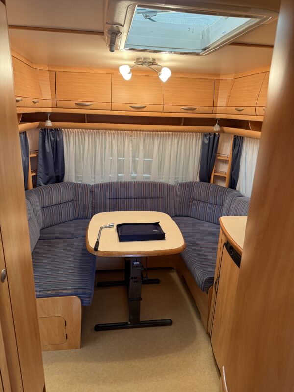 Caravan Fendt Saphir 470 TFB - met Isabella voortent en mover - bouwjaar 2008 - Afbeelding 8