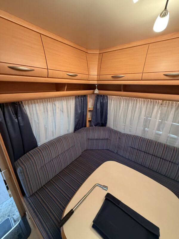 Caravan Fendt Saphir 470 TFB - met Isabella voortent en mover - bouwjaar 2008 - Afbeelding 12
