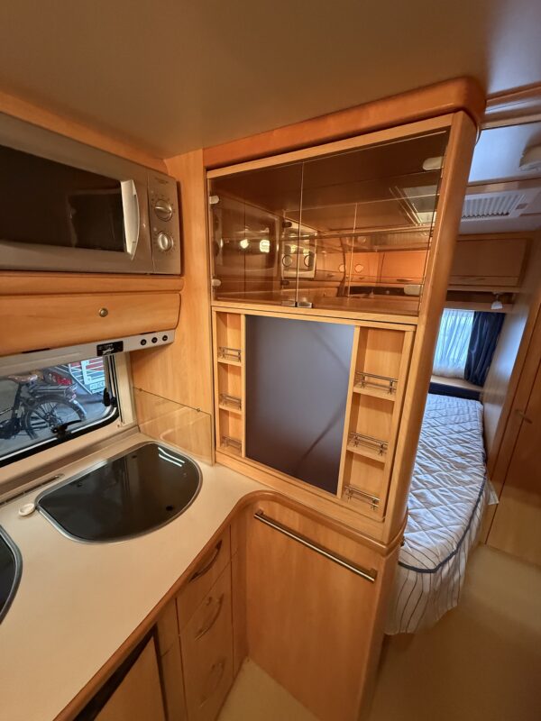 Caravan Fendt Saphir 470 TFB - met Isabella voortent en mover - bouwjaar 2008 - Afbeelding 14
