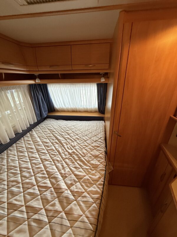 Caravan Fendt Saphir 470 TFB - met Isabella voortent en mover - bouwjaar 2008 - Afbeelding 17