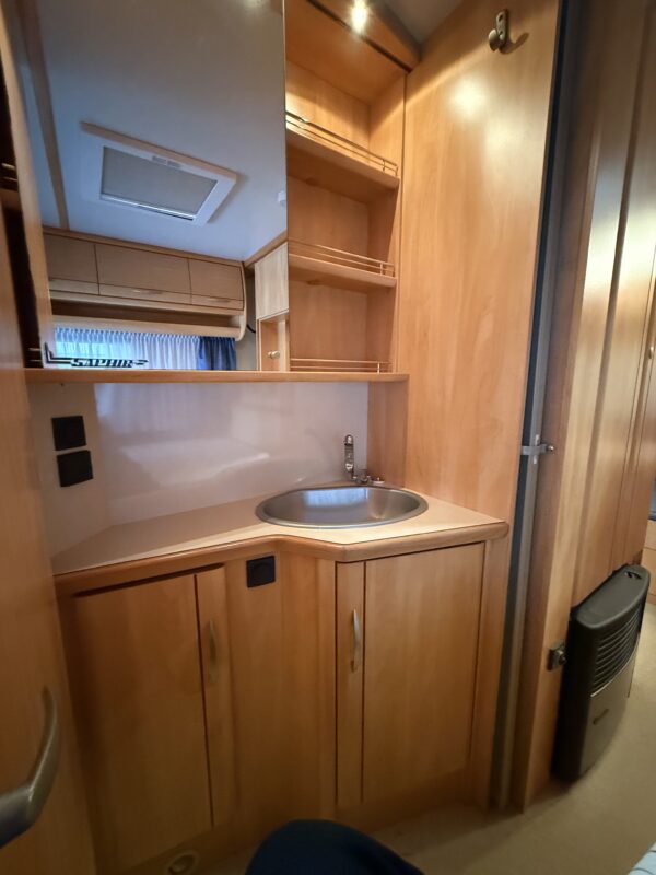 Caravan Fendt Saphir 470 TFB - met Isabella voortent en mover - bouwjaar 2008 - Afbeelding 20