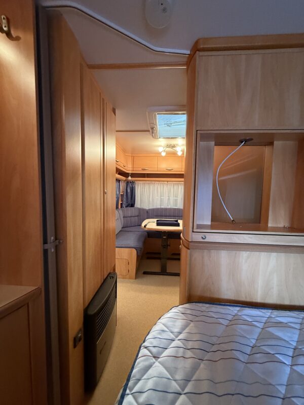 Caravan Fendt Saphir 470 TFB - met Isabella voortent en mover - bouwjaar 2008 - Afbeelding 21