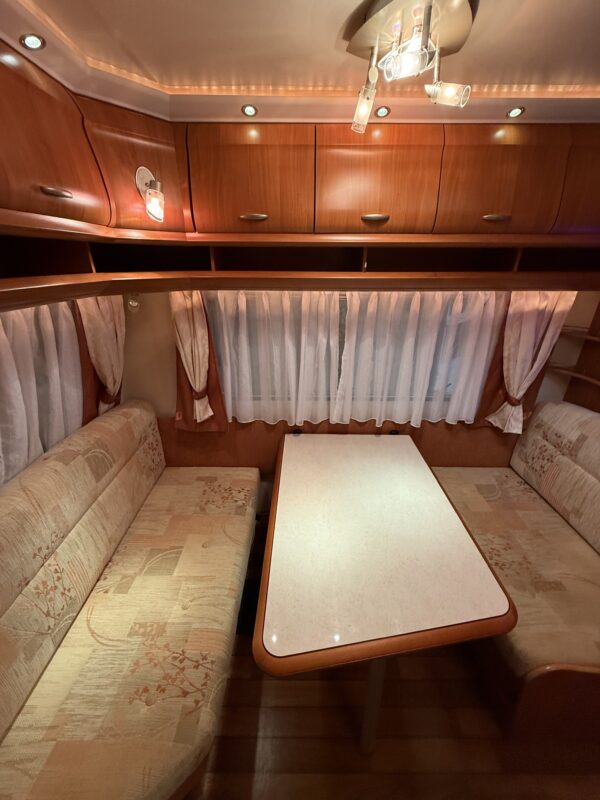 Caravan Hobby Excellent 410 SFE - met voortent en mover - bouwjaar 2007 - Afbeelding 9