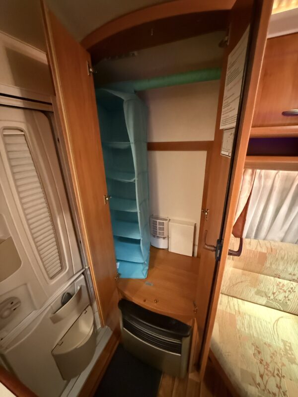 Caravan Hobby Excellent 410 SFE - met voortent en mover - bouwjaar 2007 - Afbeelding 22